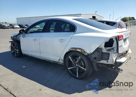 2016 Volvo S60 Polestar из США, поврежденный, VIN YV149MTS6G2414579